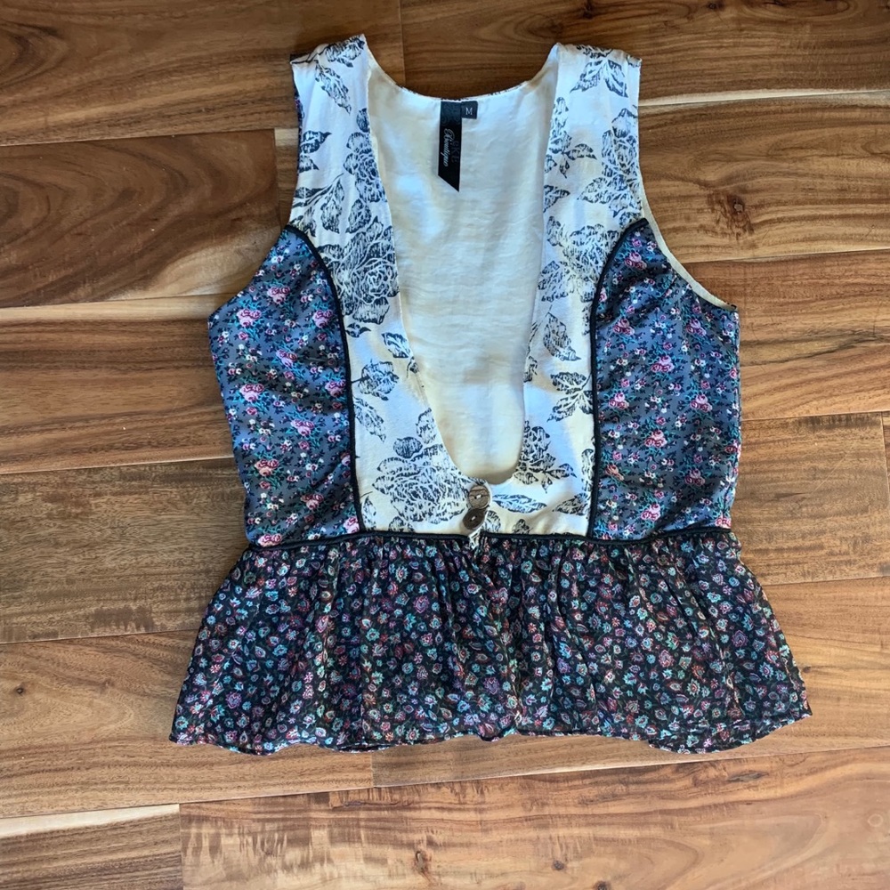 BKE Boutique floral vest